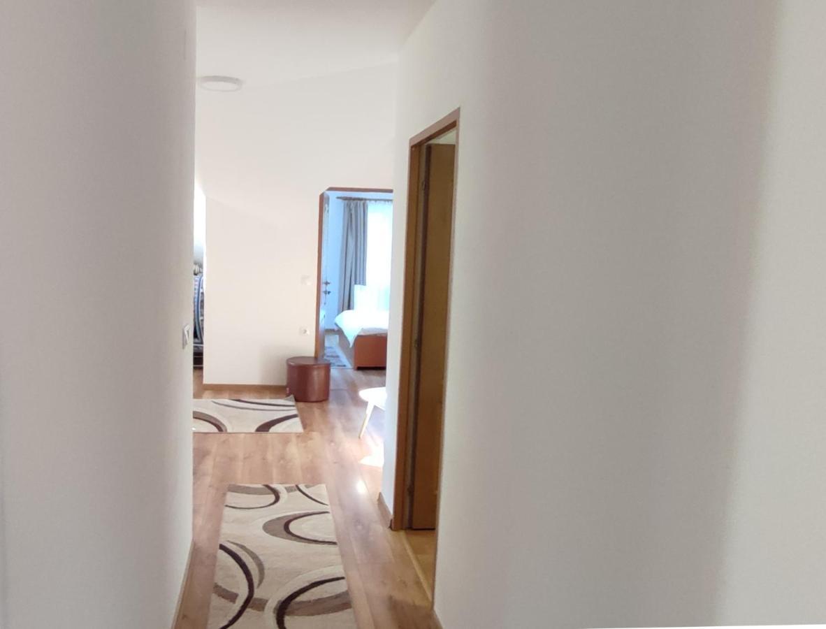 Olt-Part Vendeghaz Hotel BaileTusnad Buitenkant foto